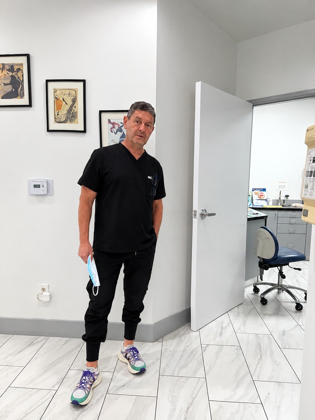 Dr. William Ginzburg, DDS